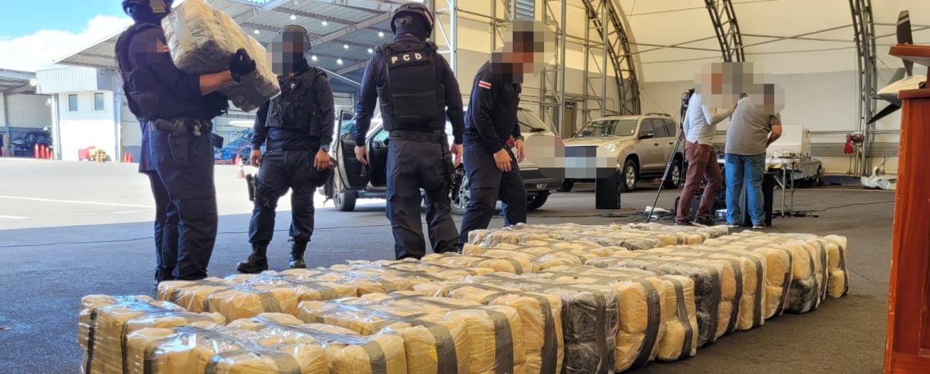 Reino Unido entrega equipo especializado para fortalecer la lucha contra el crimen organizado en Costa Rica