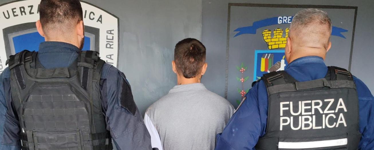 Fuerza Pública detiene a sospechoso de asalto en Calle El Achiote 