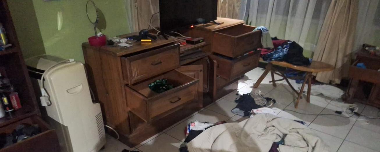 Roban en casa del alcalde de Grecia 