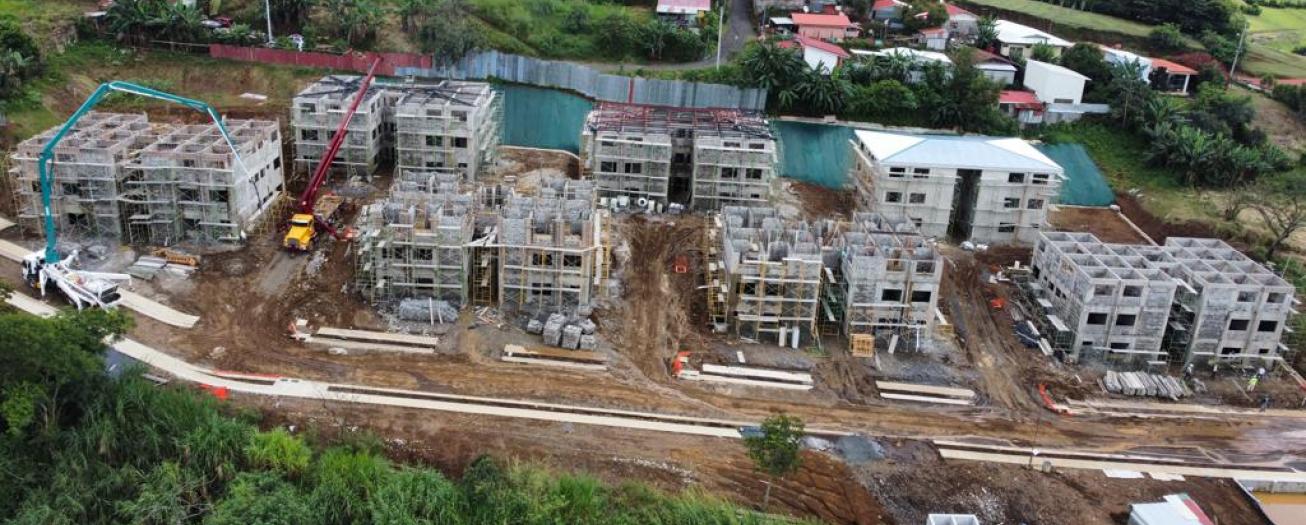 Construcción del condominio Las Trojas en Sarchí Norte lleva un 47% de avance