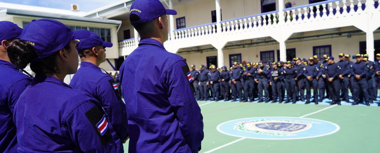 210 nuevos policías se suman a la lucha contra el crimen organizado y la delincuencia común