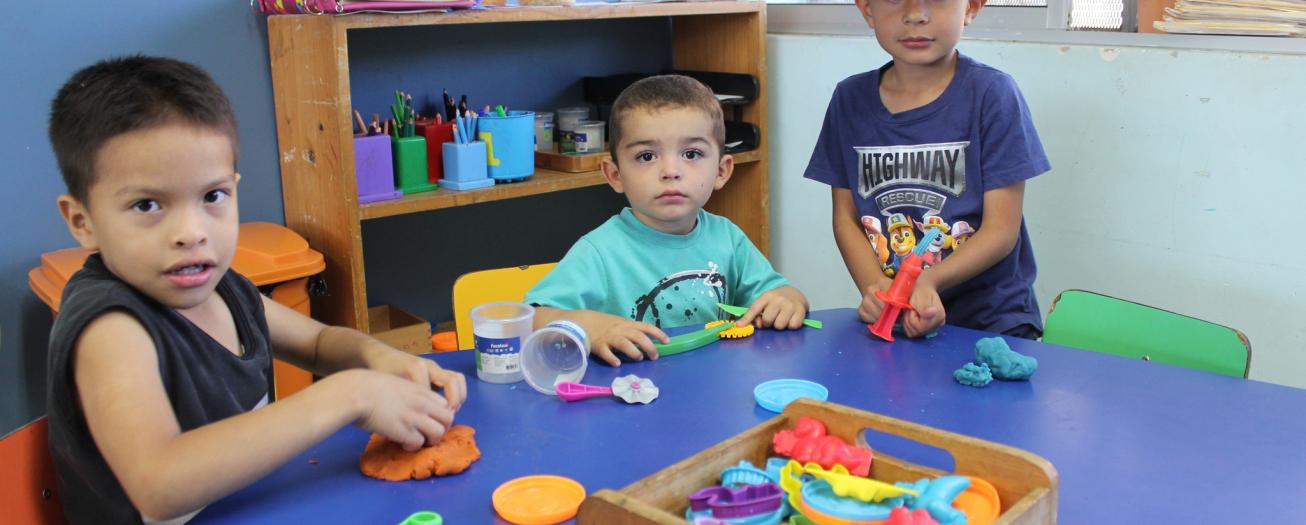 Hijas e hijos de recolectores de café de Naranjo y San Ramón son atendidos por CEN-CINAI