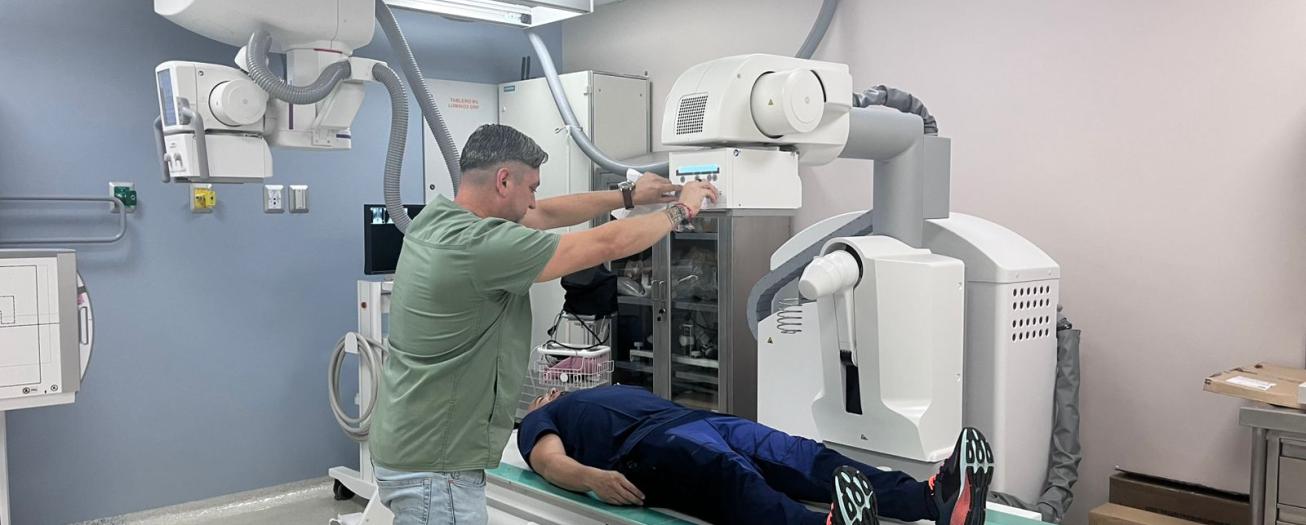 Hospital de San Ramón moderniza servicios de Rayos X y Laboratorio Clínico