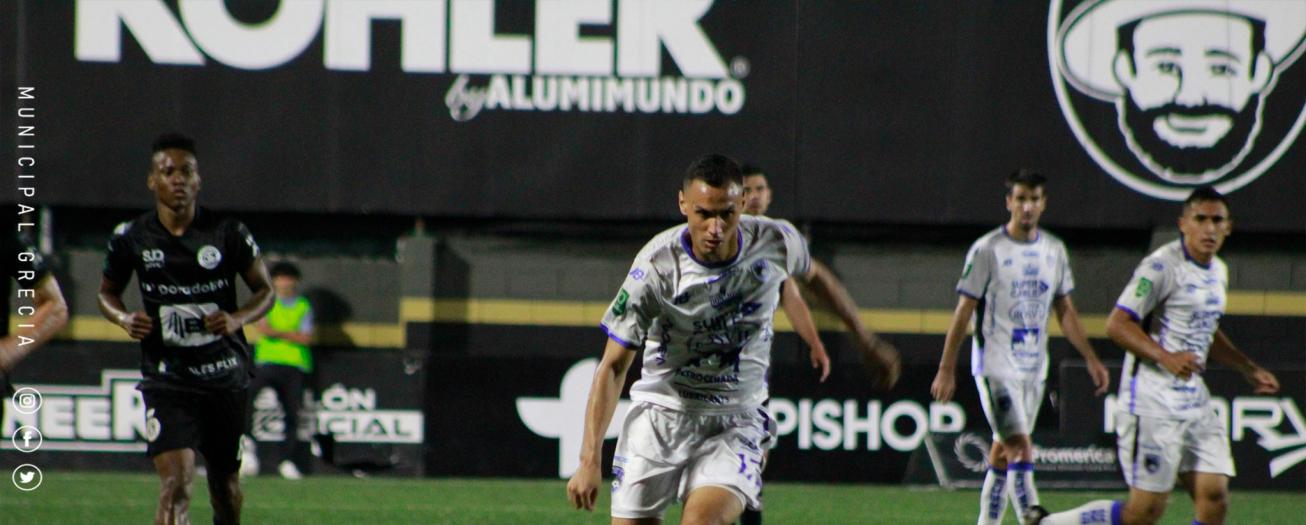Bryan Rojas es la primera baja del Municipal Grecia