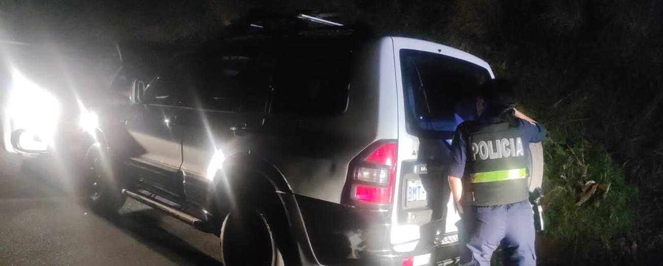 Fuerza Pública recupera vehículo robado de un taller en San Isidro