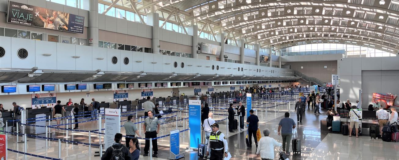 Aeropuerto Juan Santamaría logra mejora en ahorro energético con cambio de 1.200 luces a tecnología LED