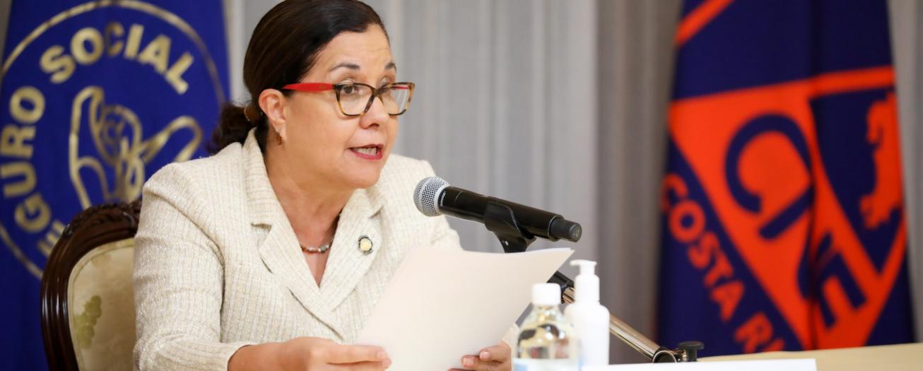 Ministra de Educación Pública renuncia a su cargo