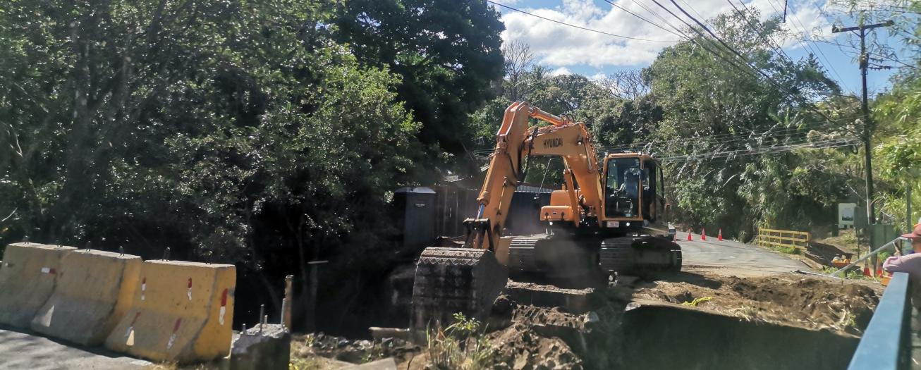Con fondos del BID se inicia construcción de puente en Barrio Latino  