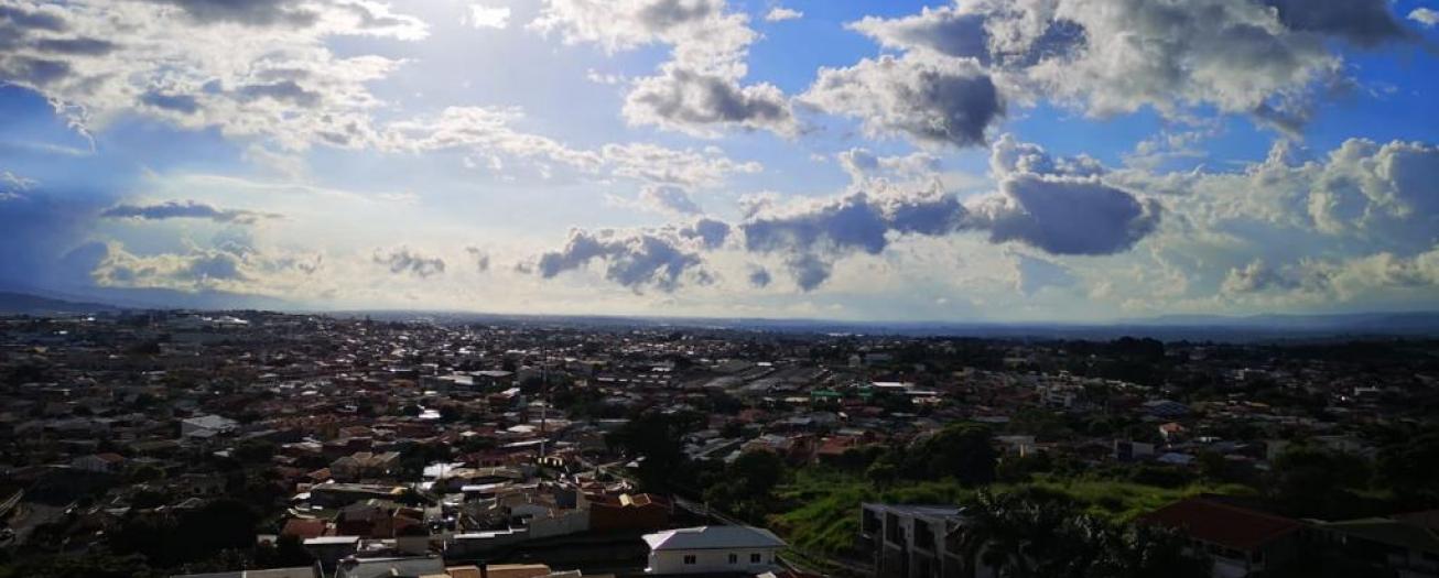Inicia consulta a 82 municipalidades sobre metodología actualizada para incorporar variable ambiental en planes reguladores  
