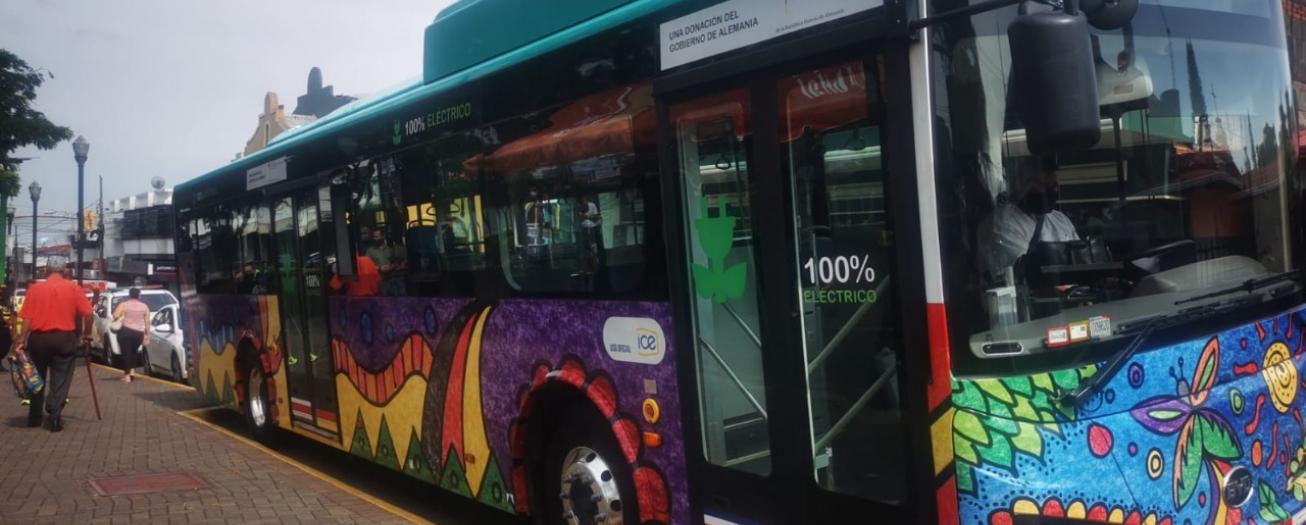 Inició operación de buses eléctricos en ruta San José – Alajuela por INVU
