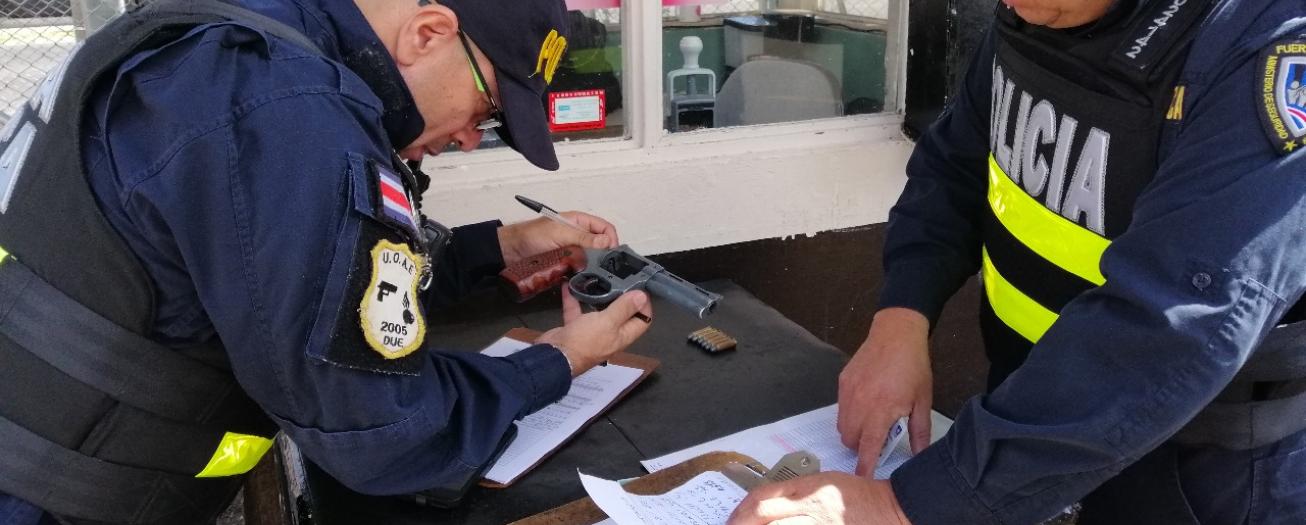 Ministerio de Seguridad Pública insta a las personas para que renueven su carné de portación de armas oportunamente