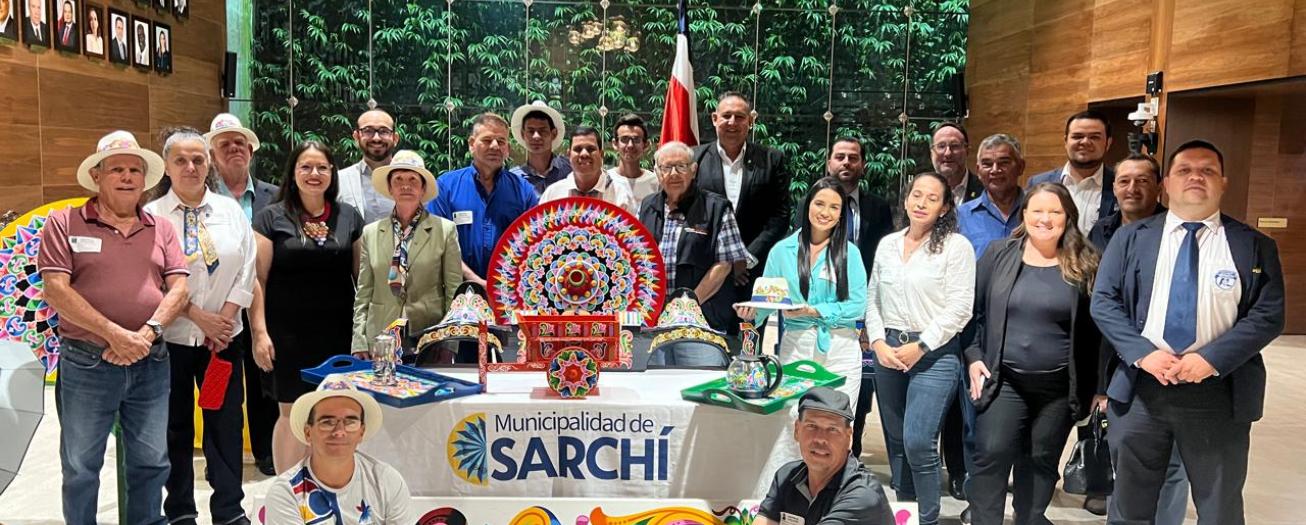 Pintura y colocho típico sarchiseño son patrimonio cultural inmaterial costarricense
