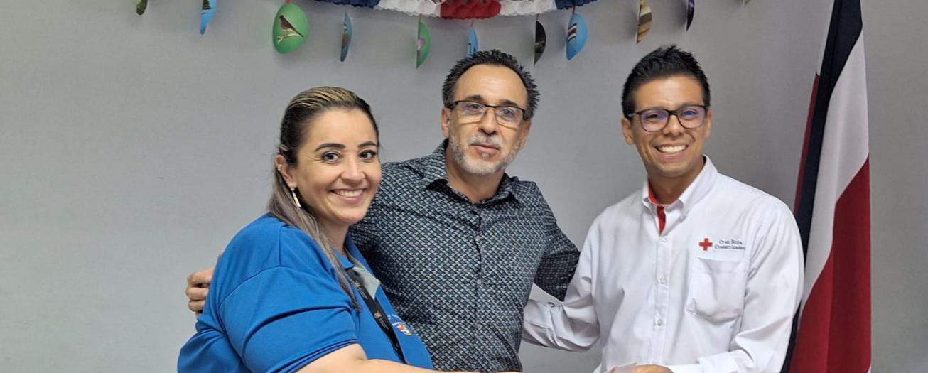 Municipalidad de Alajuela entrega ¢75 millones a la Cruz Roja 