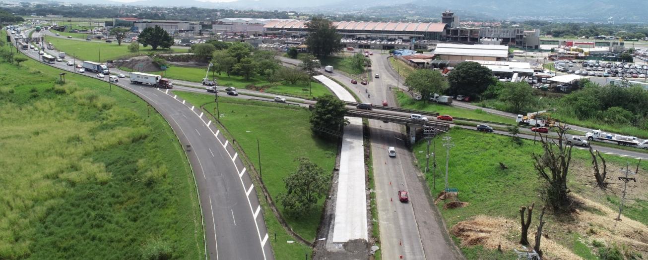 Colado de losas de concreto en  radial Alajuela alcanzó un 90%  