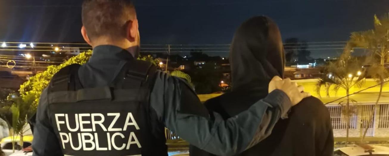 Fuerza Pública detiene en Rincón de Arias a sujeto vinculado con asaltos y robos a viviendas