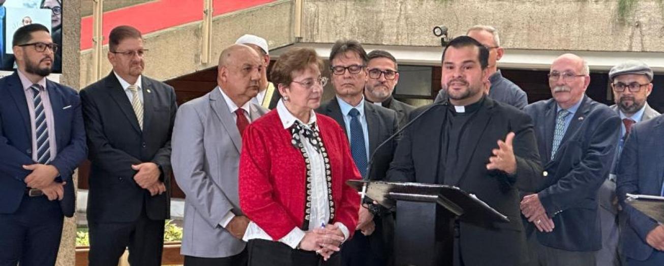 Por primera vez, MEP reúne a principales representantes de creencias espirituales para crear  programa de educación religiosa 