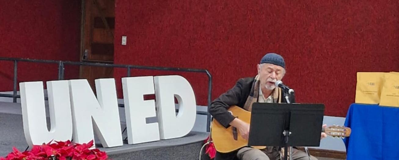 EUNED crea primera cubierta diseñada  con apoyo de inteligencia artificial