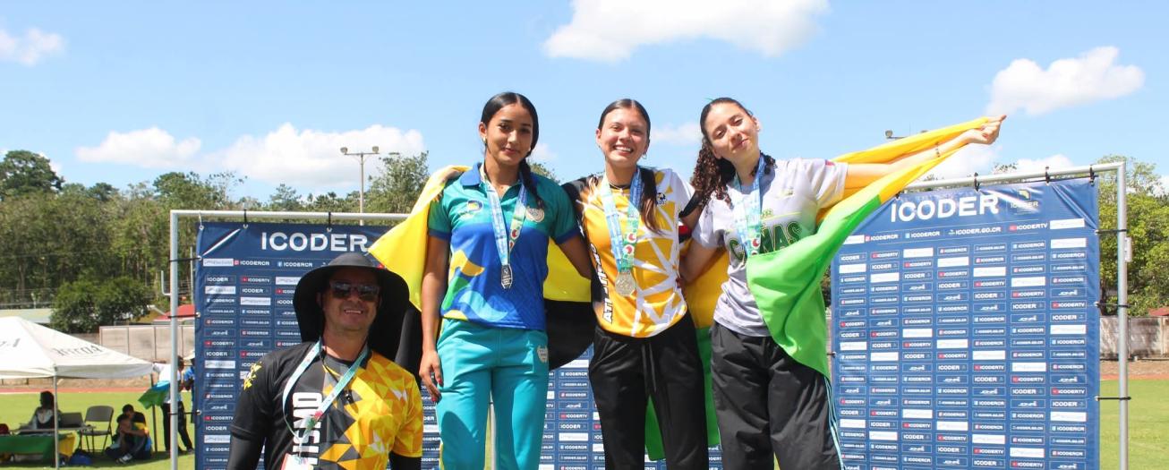 Griega rompe record en 400 metros vallas