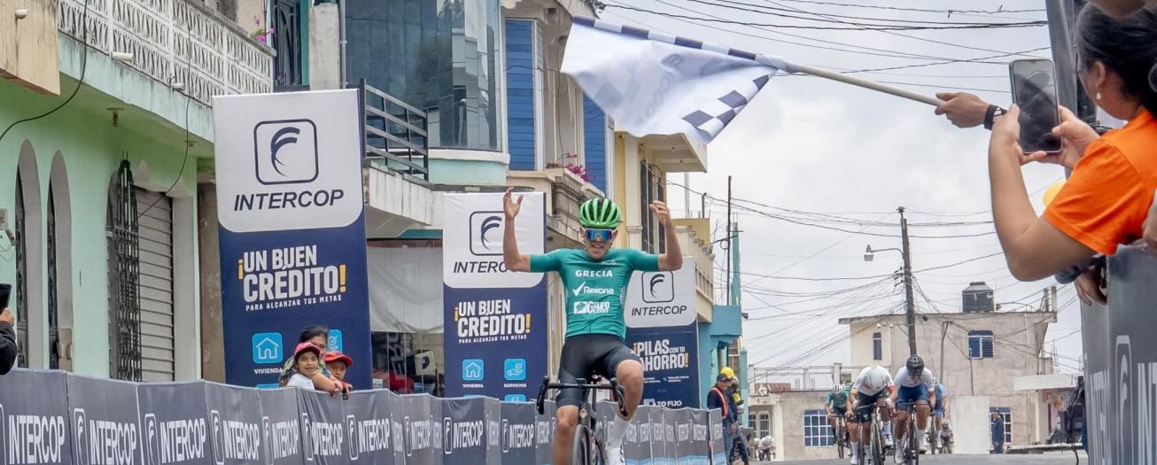 Griego gana primera etapa de la Vuelta Internacional Juvenil a Guatemala  2026.