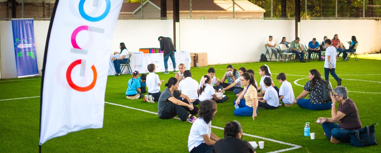 ESCUELAS DE ATENAS, MORA Y SARAPIQUÍ GANAN US$6.000 PARA CONVERTIR IDEAS INNOVADORAS EN PROYECTOS PARA SUS COMUNIDADES EDUCATIVAS