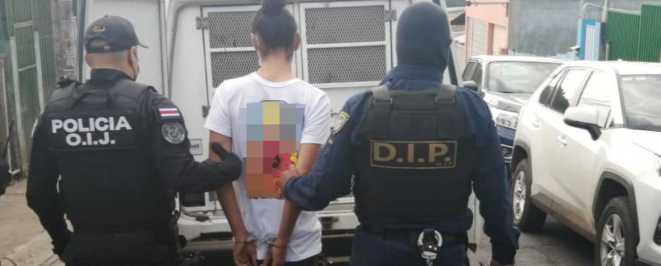 OIJ detiene a mujer y dos hombres por venta de drogas en Alajuela 