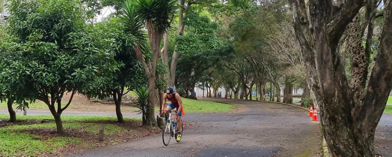 Sarchí logra la cuarta medalla de oro en triatlón