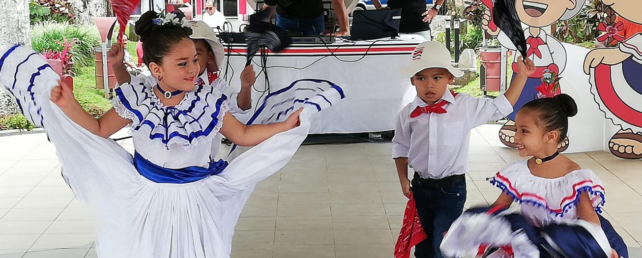 Sin discursos políticos, Grecia inicia celebración de los 201 años de independencia