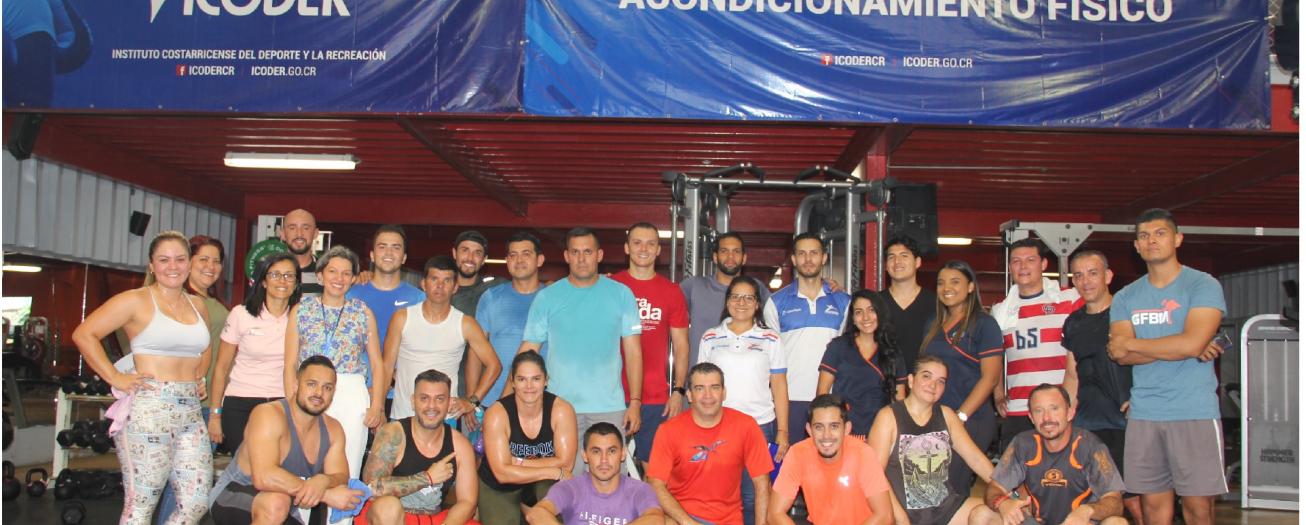 Docentes del Deportivo de Grecia se capacitan en concentración e hidratación