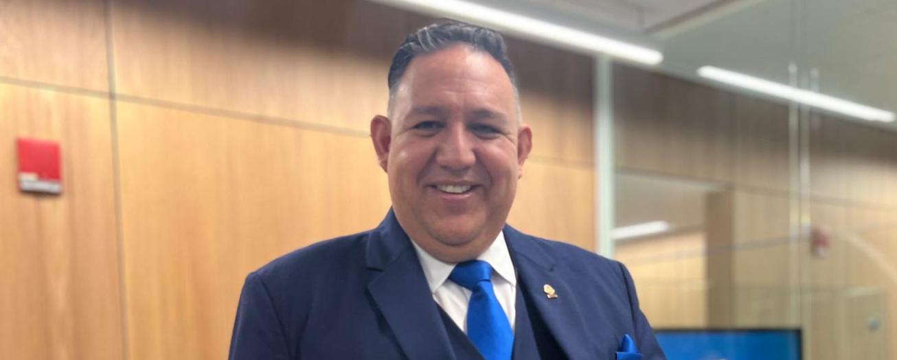 Proyecto para prohibir la pólvora ruidosa protegerá a personas con  autismo y animales domésticos. 