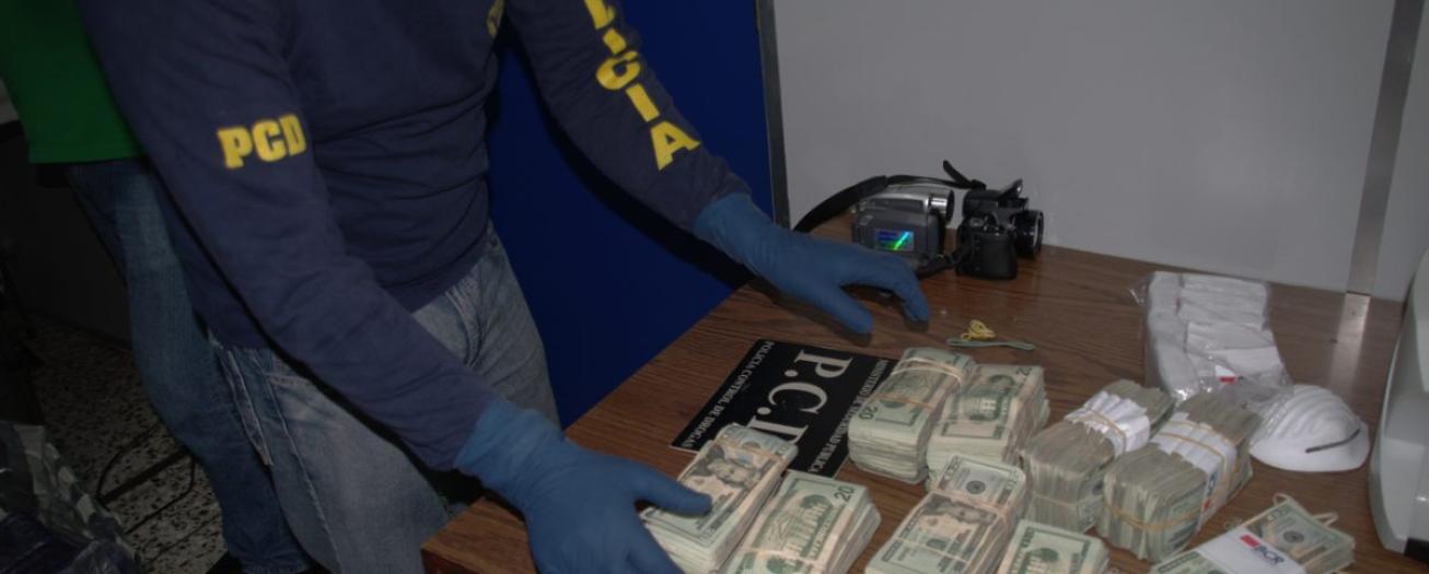 Gobierno presenta proyecto contra lavado de dinero