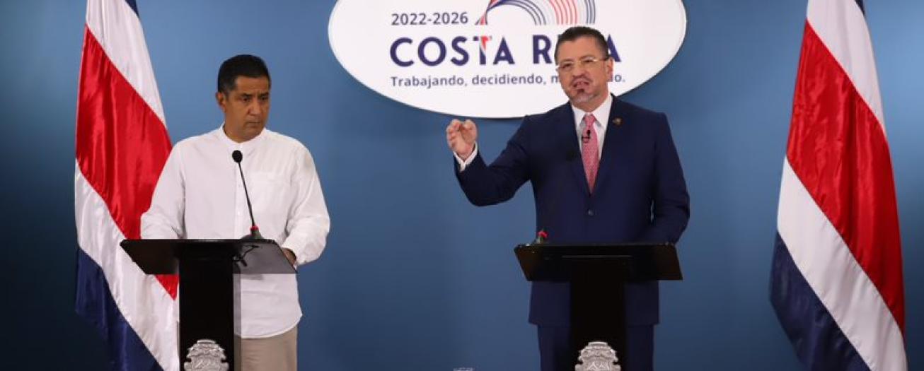 Presidente de la República firma ley que regula condiciones del mercado de deuda pública interna