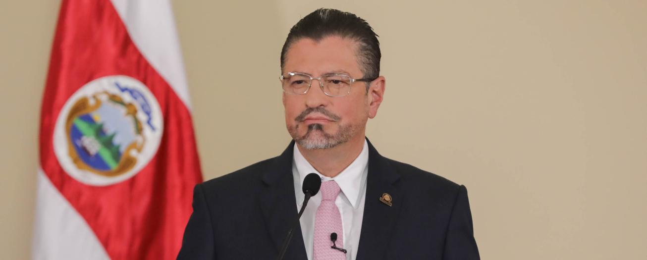 Gobierno anuncia disminución en el marchamo