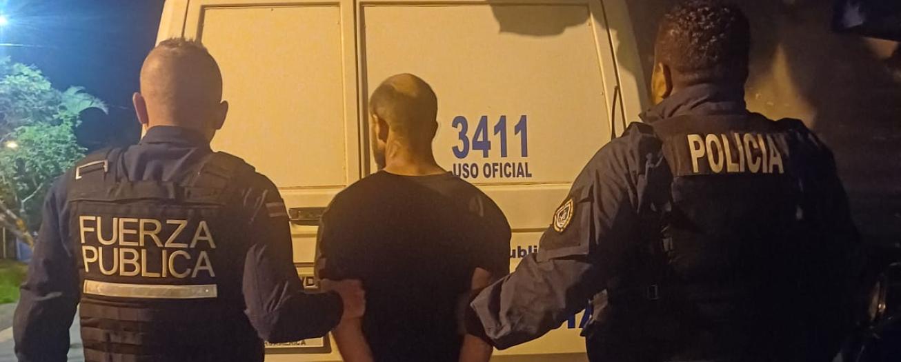 Fuerza Pública detiene a sujeto vinculado con robo de viviendas y otras edificaciones en el centro de Grecia 