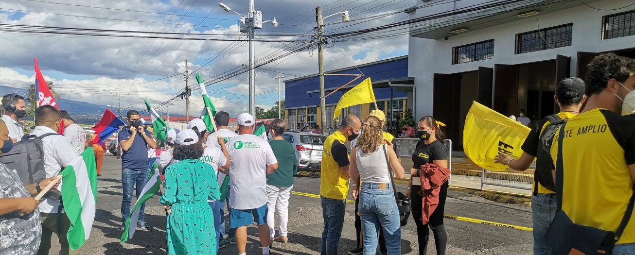 Partidos políticos deben solicitar autorización para actividades proselitistas en sitios públicos