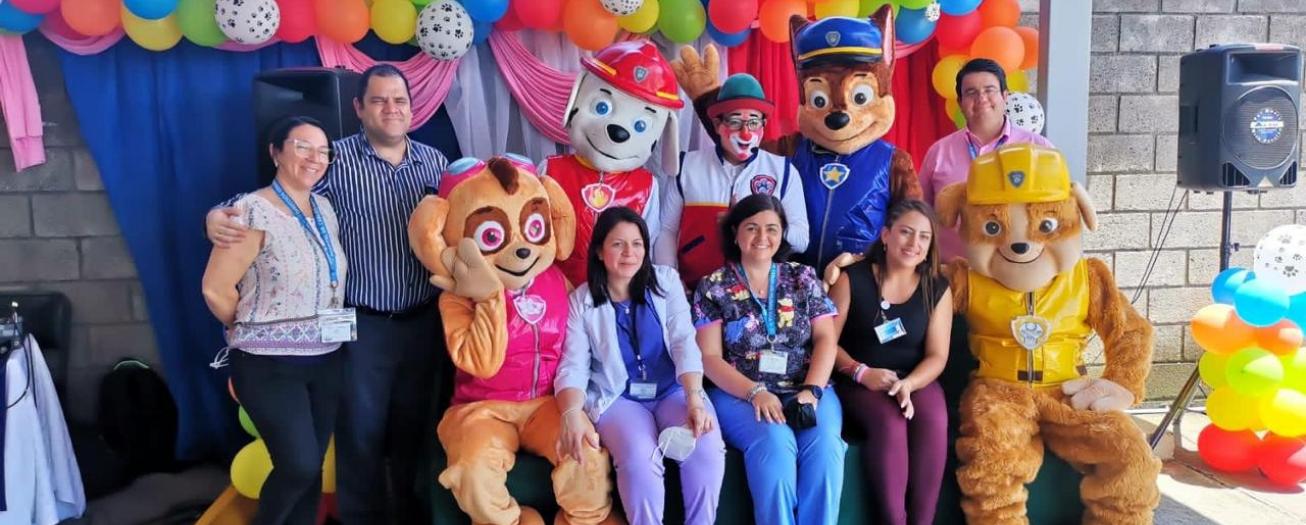 Hospital de San Ramón se llenó de música y color para celebrar  el Día del Niño 