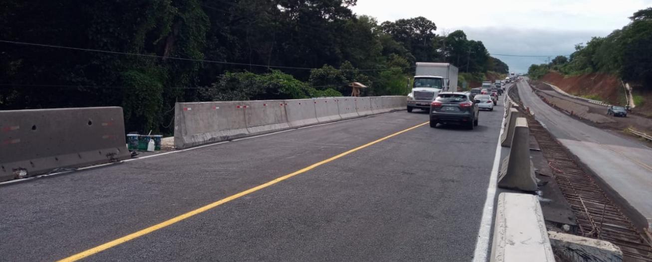 Cambios viales en puentes sobre carretera Bernardo Soto