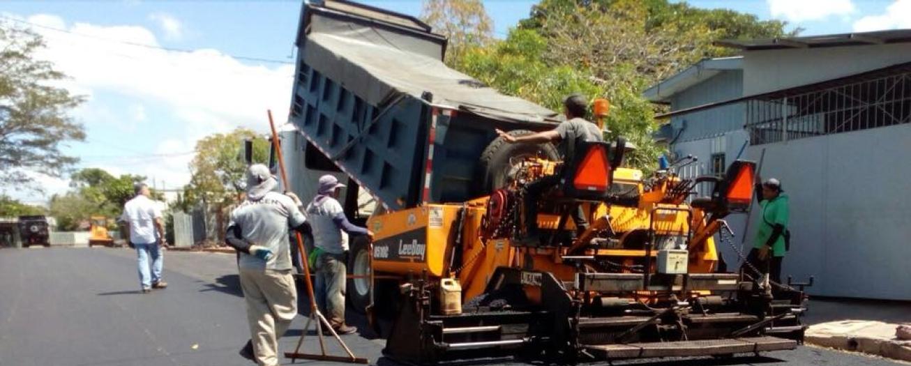 Municipalistas denuncian fuerte recorte de recursos para vías cantonales en el presupuesto 2025