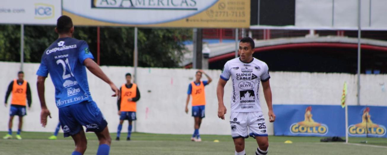 Grecia se tambalea en su aspiración por clasificar