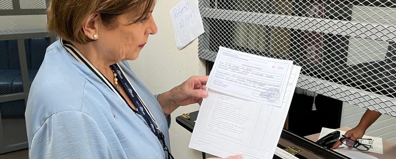 Diputada Pilar Cisneros cubrió pago de su  pin como legisladora 