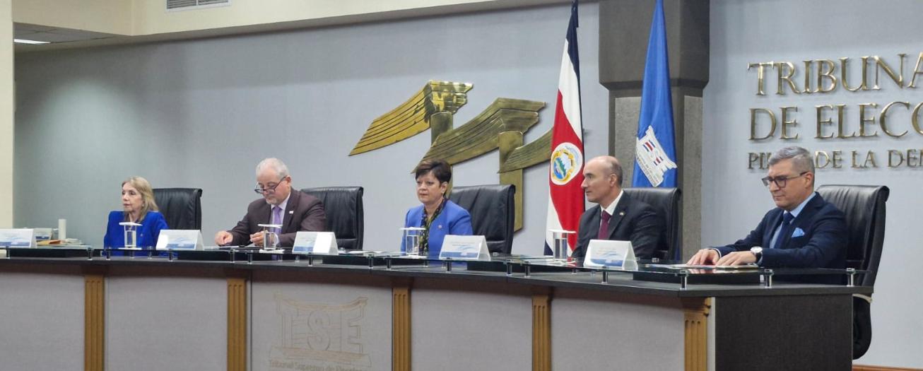 TSE conmemoró el día de la Democracia costarricense