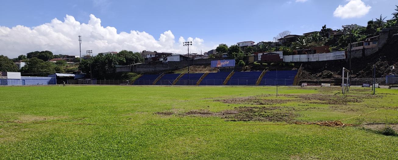 Regidores analizarán convenio para que el Comité de Deportes continúe administrando el estadio Allen Rigioni 