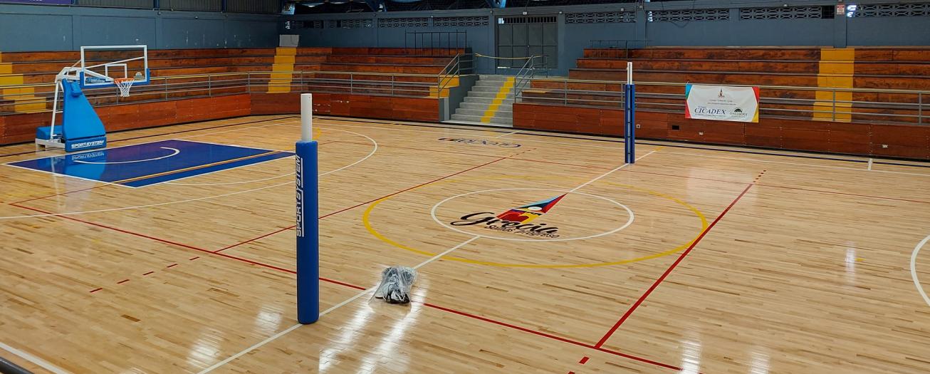 Directora del Icoder satisfecha con piso del gimnasio del Polideportivo