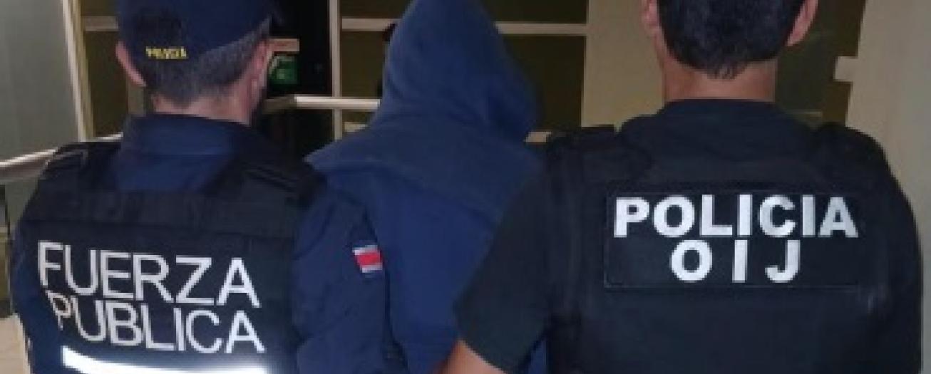 OIJ de Grecia detiene a radio operador de taxis como sospechoso de venta de marihuana 