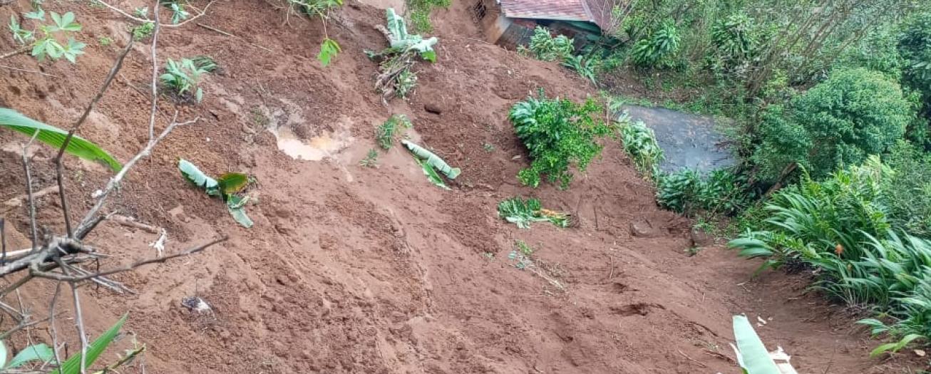 Mes histórico en caída de lluvia e incidentes por inundación