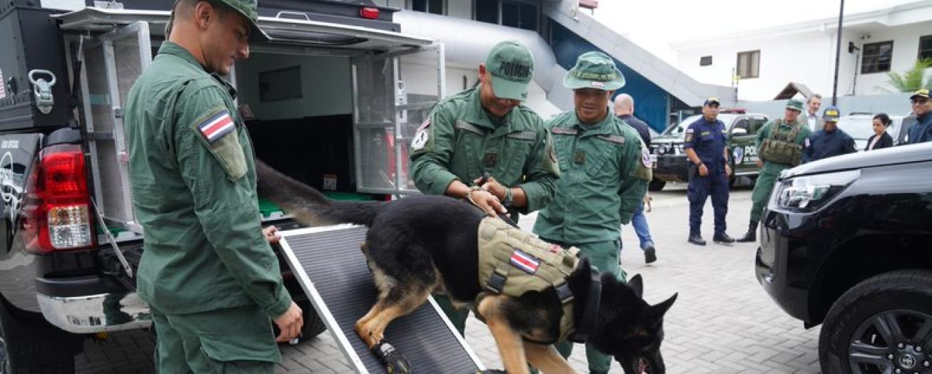  Unidades caninas del Ministerio de Seguridad se refuerzan gracias a donación del Gobierno de Estados Unidos