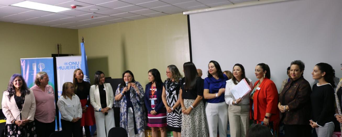 Presentan reglamento modelo para normar Ley 10235 en  las municipalidades 